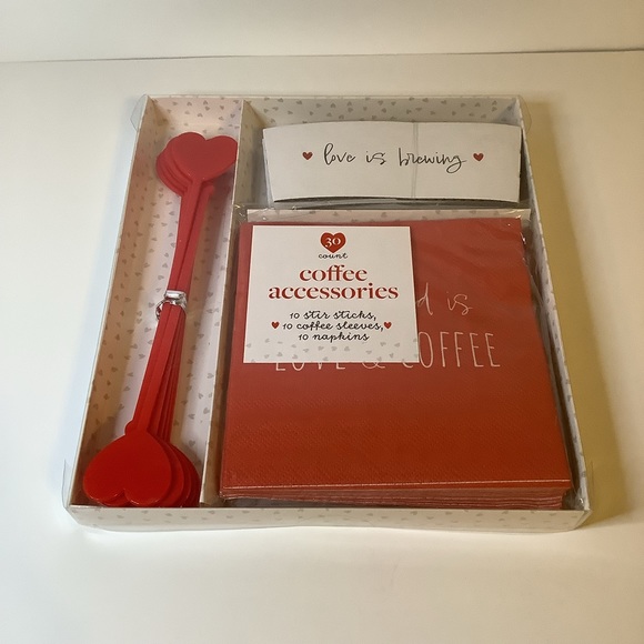 Target Bullseye Playground 2023 Coffee Accessory Set - Picture 3 of 3